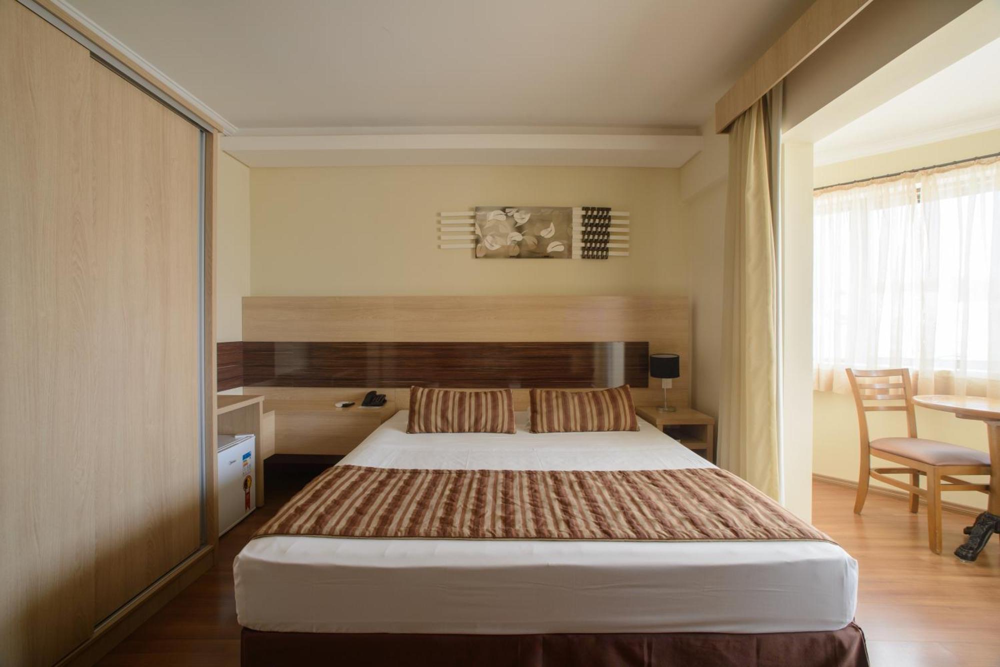Faro Hotel Atibaia Esterno foto